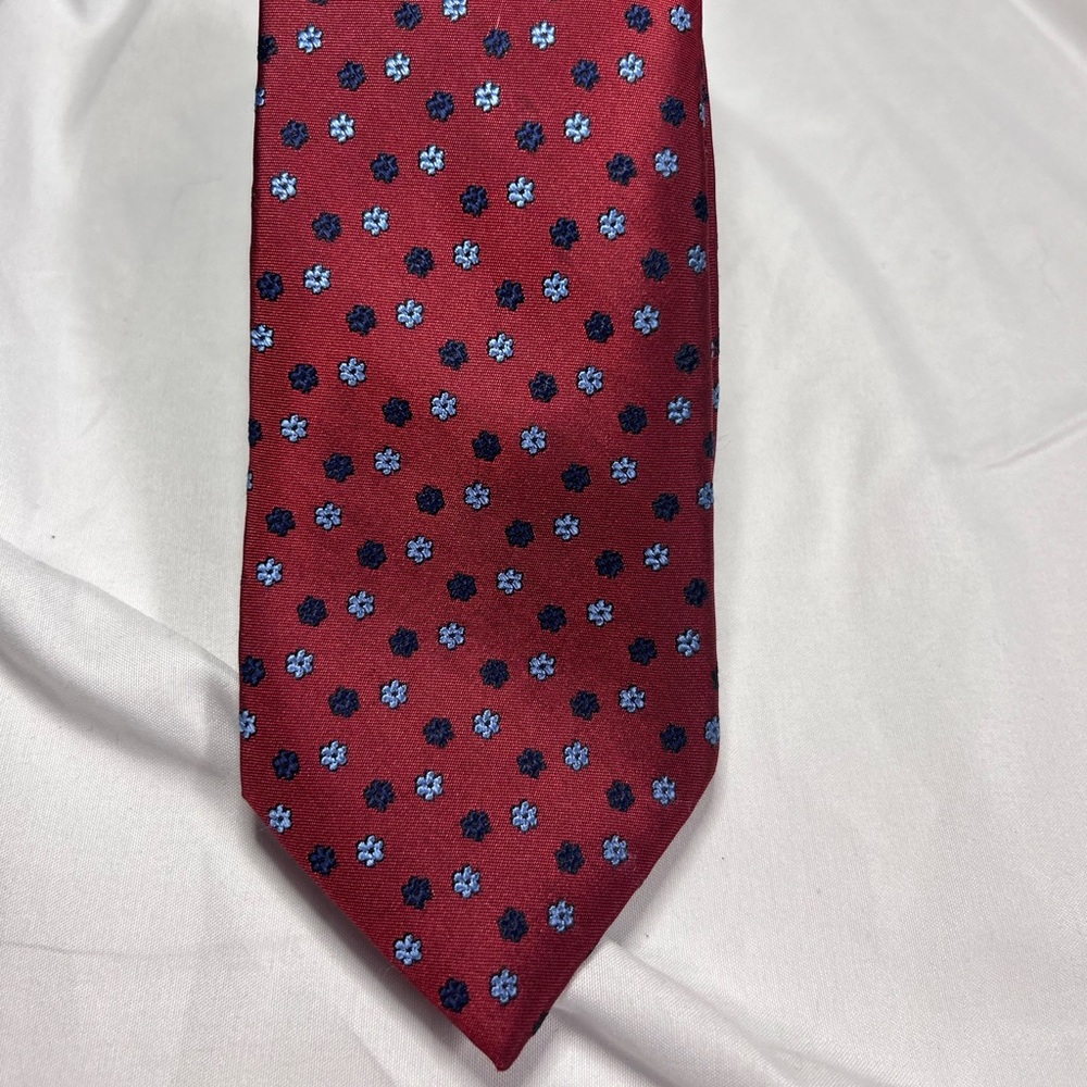 Tailorbyrd Burgundy and Blue Floral Men's Tie